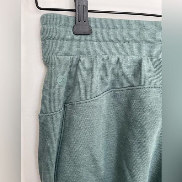 Danskin Sauge Green jogger sweatpants size small - Picture 4 of 6